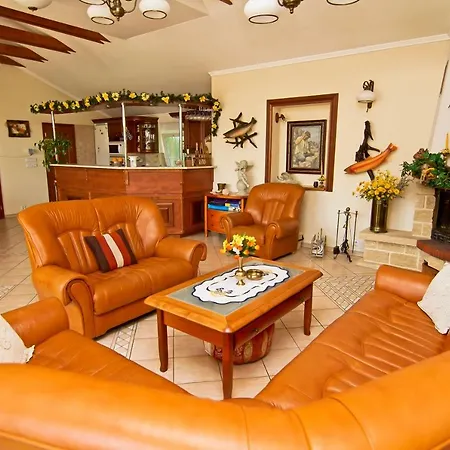 Vila Vila Valca *