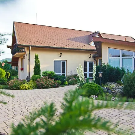 Vila Valca * Valča